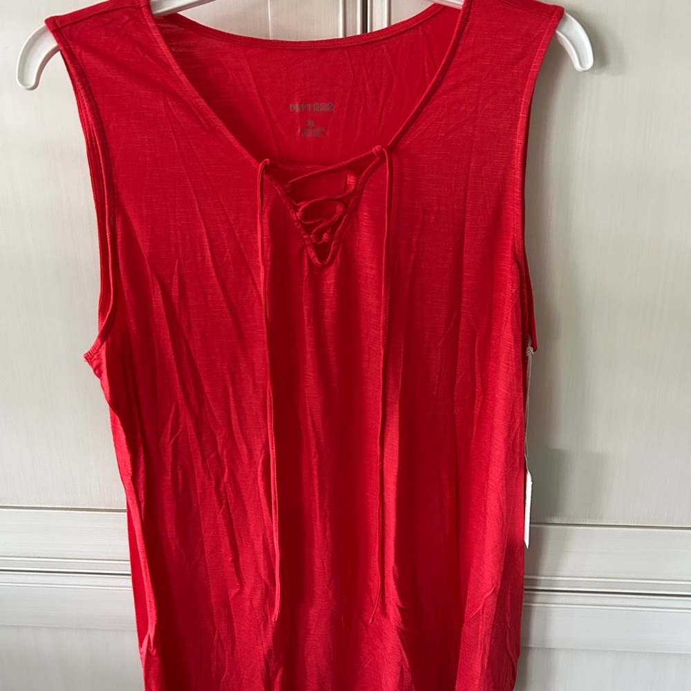Elegant Red Lace-Up Tank Top